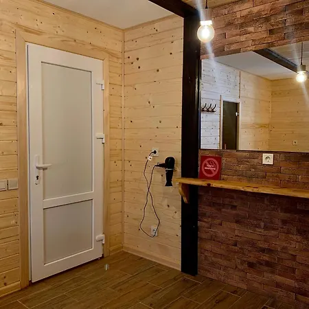 Ferienhaus - відпочинковий комплекс у карпатах *