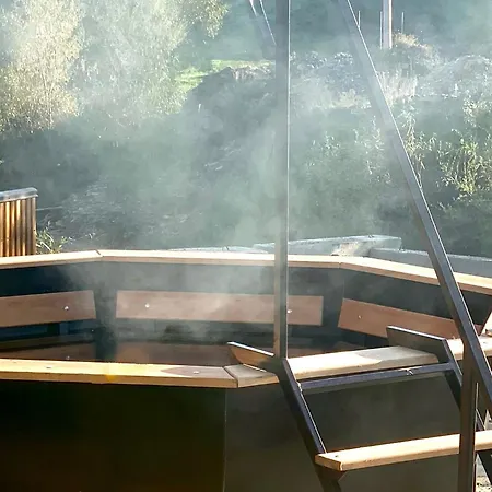 - відпочинковий комплекс у карпатах Bilychi