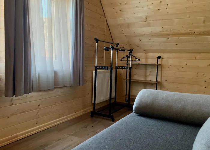 - відпочинковий комплекс у карпатах Feriehus *
